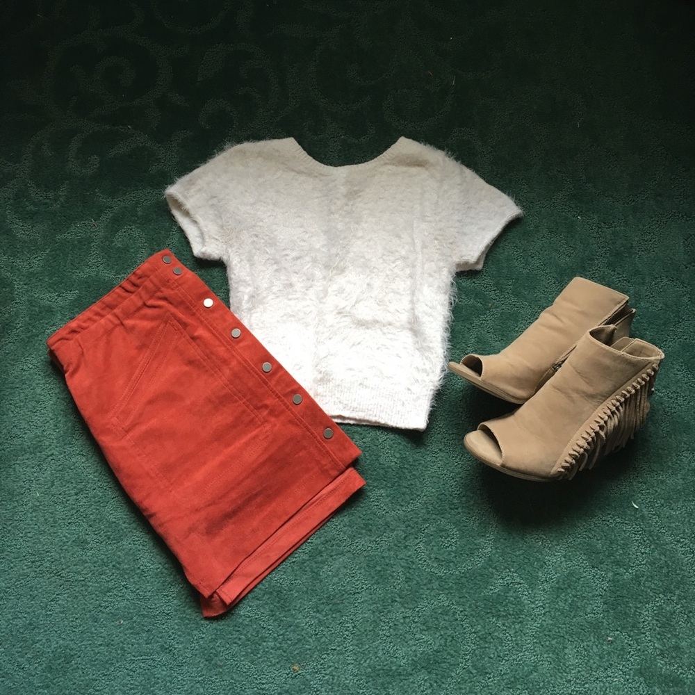 Hollister fuzzy crop top